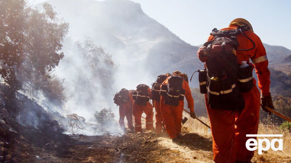 Пожежники взяли під контроль 45% пожежі
