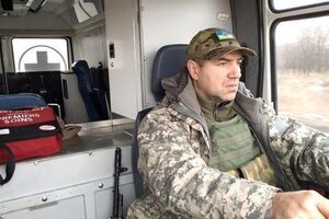 Донік: Придурки, насипайте ще, там гуми багато