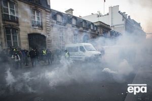 Під час зіткнень із протестувальниками поранення дістали 10 силовиків