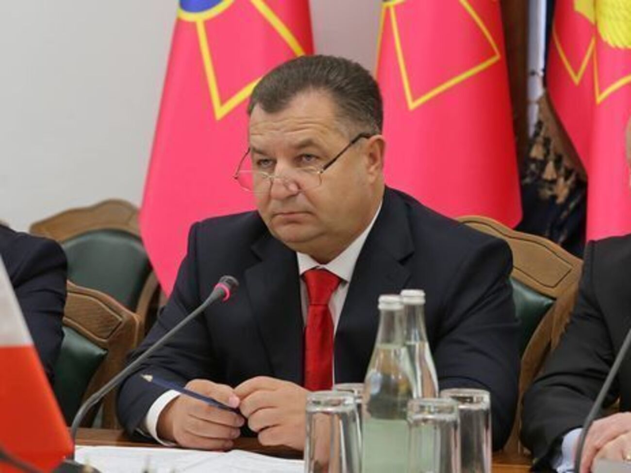 Полторак заявил, что Украина сделает выводы после заявлений РФ о блокировке Азовского моря