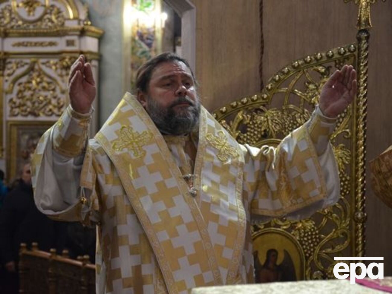 Митрополит Ефрем поддержал позицию РПЦ