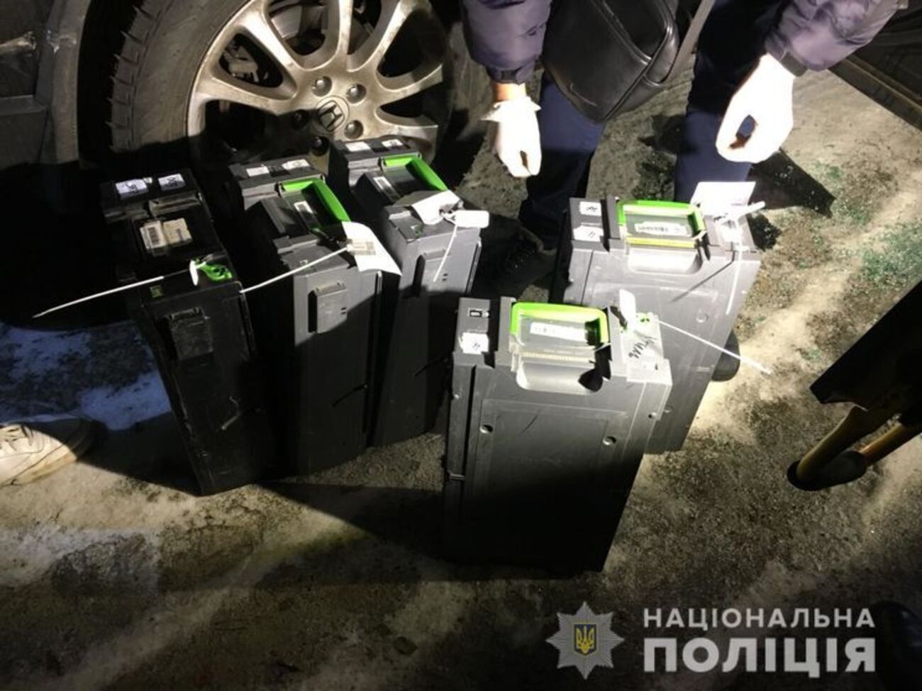 Поліція підрахувала гроші у вилучених касетах