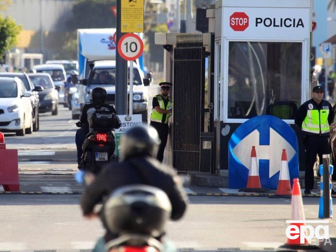 Если начнутся беспорядки, на&nbsp;помощь полиции могут направить до 10 тыс. военнослужащих