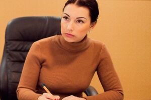 Лариса Криворучко: Оформивши повістку заднім числом, вони кинули її в поштову скриньку ДФС, де Продан уже не працює і тому – не буває