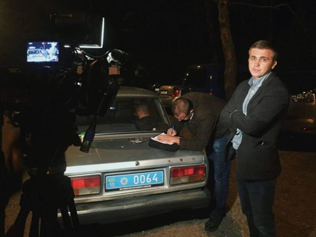 НСЖУ: Показательное нападение на журналистов, имеющих смелость требовать от топ-чиновников подотчетности, пополняет печальный список системной безнаказанности