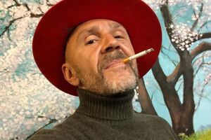 Шнуров: Женя Осин умер, оттого что пел он