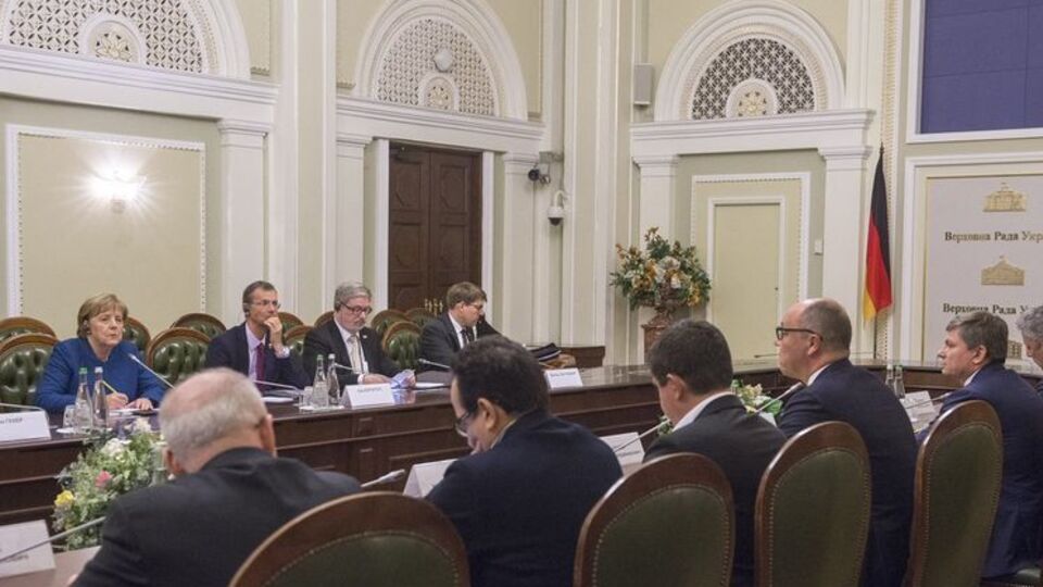 Парубій зустрівся з Меркель