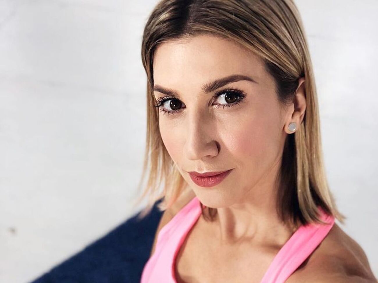 Луценко: Упс! Повернулися додому, а нас пограбували і викрали машину!