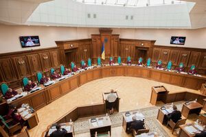 КС не відкрив провадження щодо мораторію на продаж землі