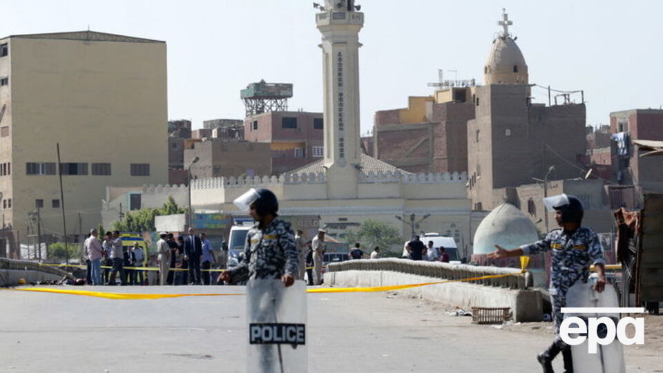 Невідомий відкрив вогонь по автобусу з коптськими християнами