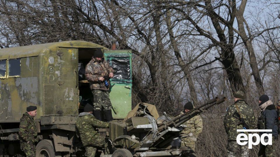 Протягом минулої доби бойовики 21 раз відкривали вогонь по позиціях Збройних сил України, розповіли у штабі операції Об'єднаних сил