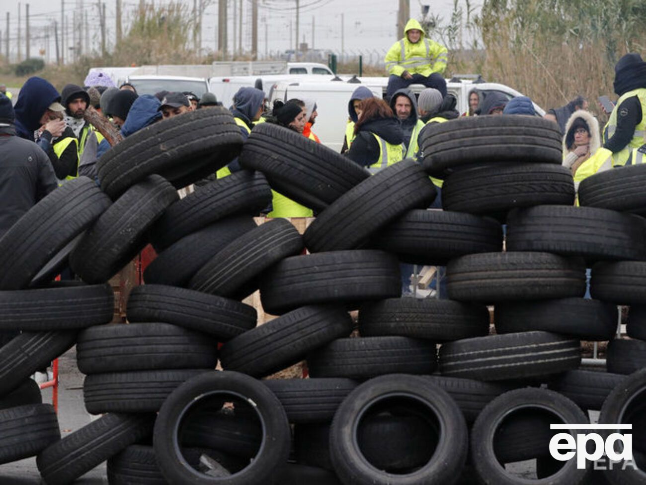 Акции протеста во Франции начались 17 ноября
