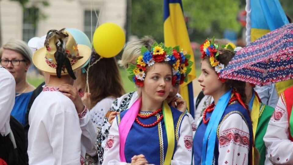 Население Украины продолжает сокращаться