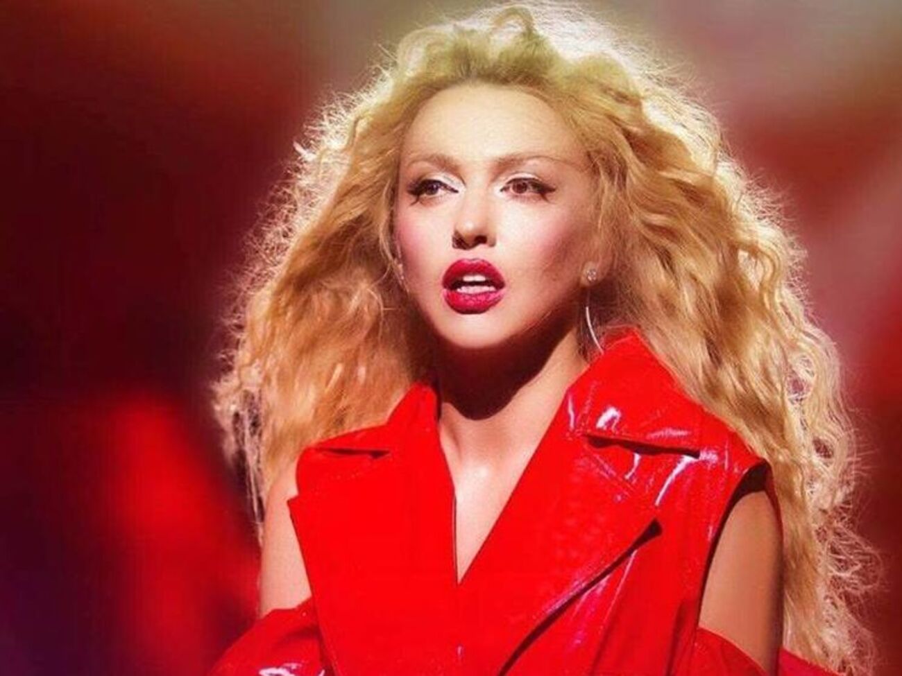 Полякова сопроводила песню видеозарисовкой