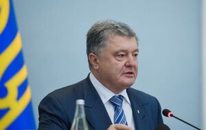 Порошенко: Отдельные политиканы умоляли, чтобы этого не произошло, но в течение 48 часов тепло было подано