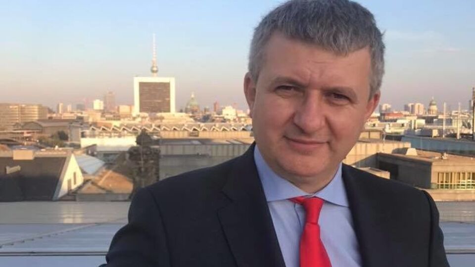 Юрий Романенко: Выборы приближаются, и Медведчука нужно пихать в Раду, а для этого нужно консолидировать разрозненные группы