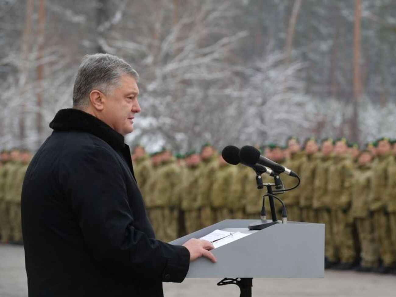 Порошенко встретился с пограничниками