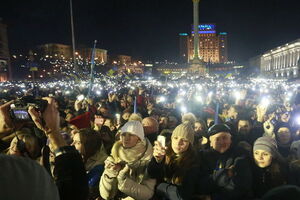 Революцию достоинства поддержали миллионы украинцев