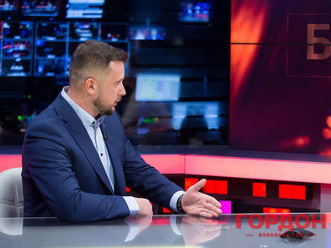 Білецький: Вони не демонструють своєї діяльності, не є громадськими організаціями, не мають чітких цілей, наприклад, боротися з наркотиками