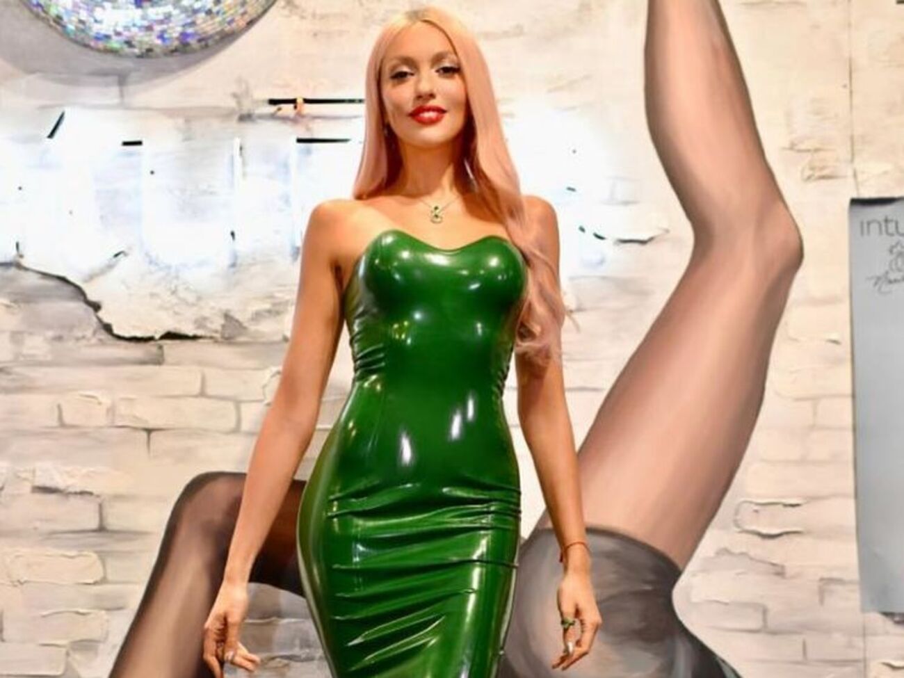 Полякова посетила бал Viva!