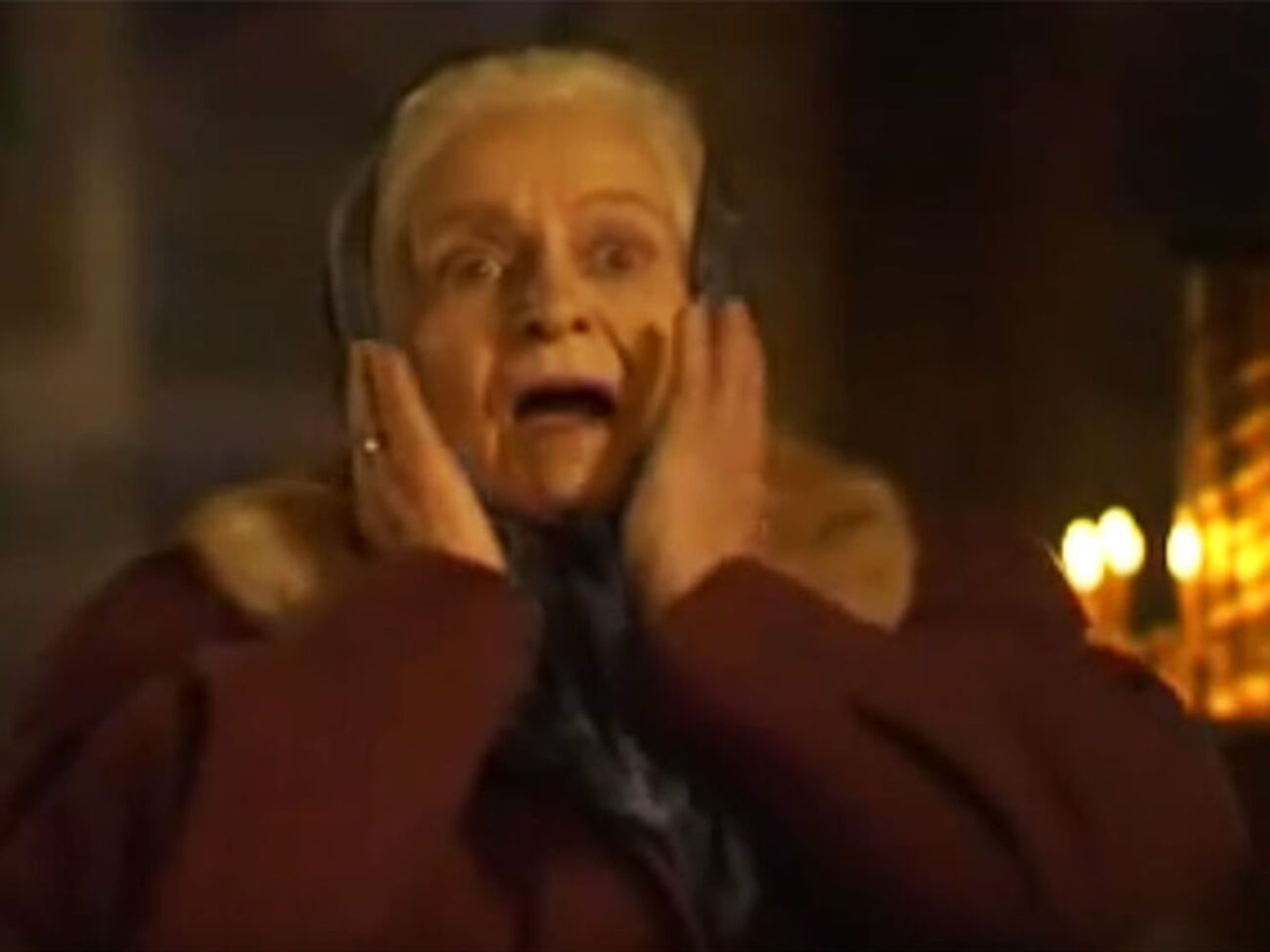 Стоп-кадр із передвиборчого ролика блоку Наталії Вітренко, де електорат лякають, що щойно Захід захопить Україну, "канонічні православні" храми заполонять чорношкірі священики