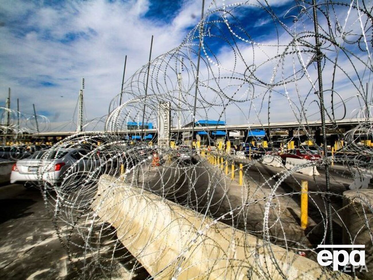 Трамп не відкинув, що кордон із Мексикою може бути тимчасово закрито