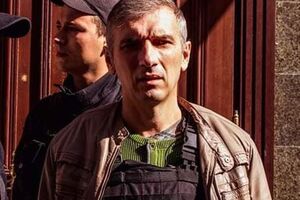 22 вересня Михайлик дістав вогнепальне поранення біля свого будинку