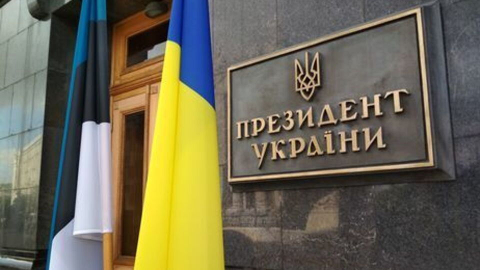 У Порошенка нагадали, що він відкрито називає Росію країною-агресором і не поділяє ідей та політичних висловлювань Медведчука