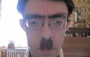 Партнеры KFC – россияне и регионал Киптык – сознательно пошли на открытие ресторана в Доме профсоюзов и сознательно выбрали такую дату