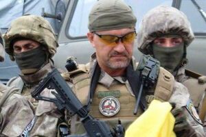 По мнению Пушкарева, ему мстят за поддержку бывшего командира "Східного корпусу" Олега Ширяева