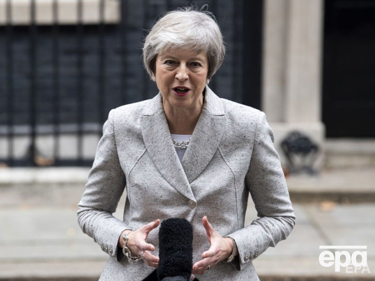Мэй: Лондон и Брюссель продолжат совместно работать в сфере внедрения санкций, в борьбе с отмыванием денег и финансированием терроризма