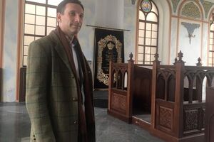 Портников (на фото): Путін санкціями просто хизується