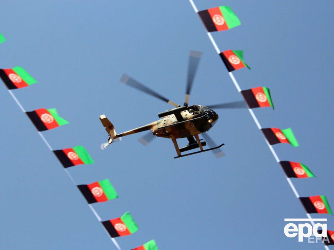 Під час падіння вертоліт загорівся