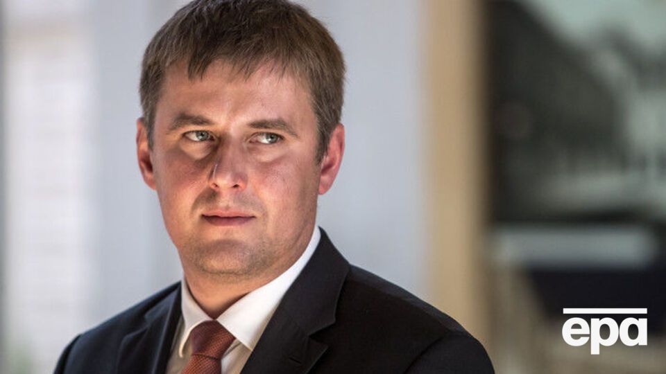 На думку Петржичека, необхідно боротися із загрозами, які несе РФ