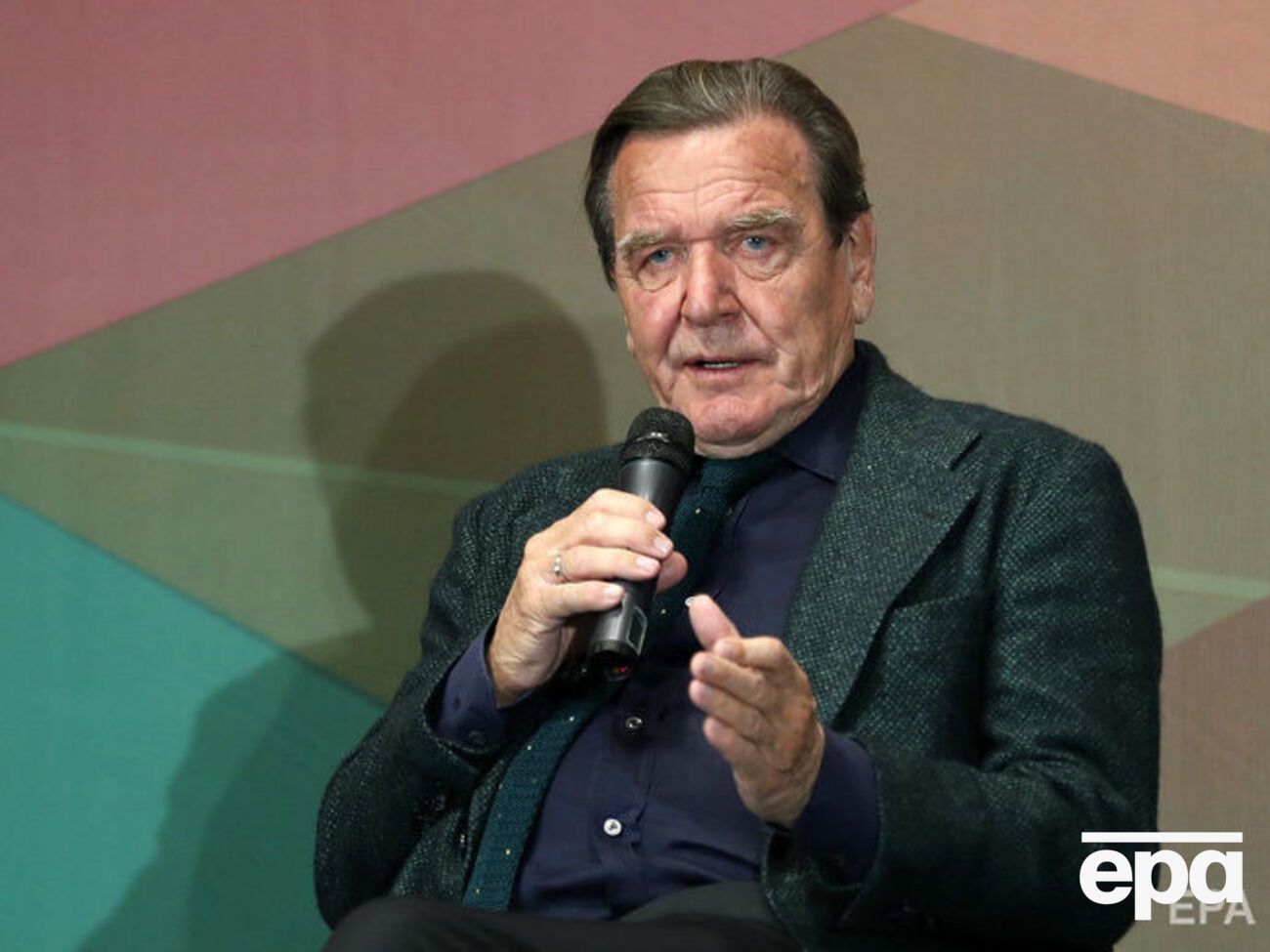 Шредер очолює раду директорів "Роснафти"