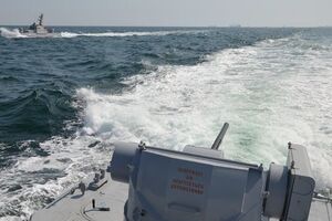 Украинские бронированные артиллерийские катера поражены огнем противника и потеряли ход