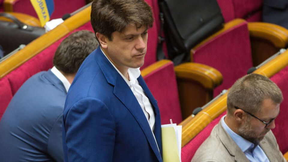 Указ президента про введення воєнного стану поки не надходив до парламенту, заявив Вінник