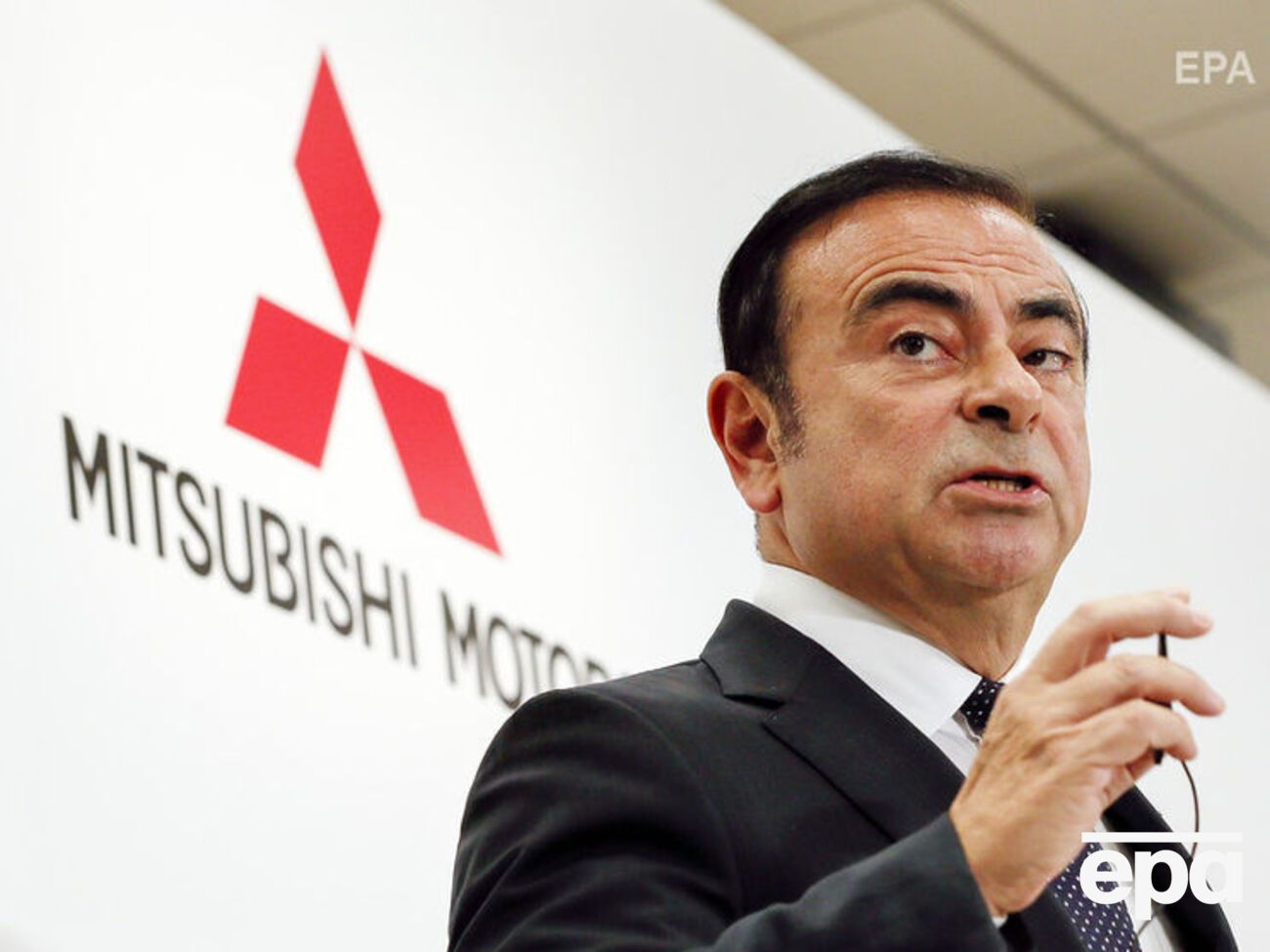 Гон заявив, що не приховував своїх доходів