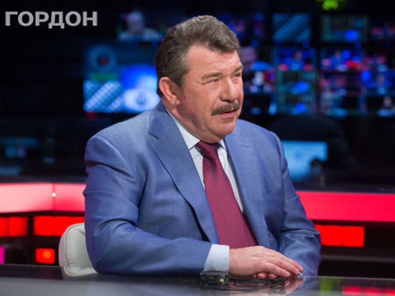 Кузьмук: Военное положение вопросы войны и мира не решит, но страну надо встряхнуть. Люди не понимают, какой угрозе мы подвергаемся