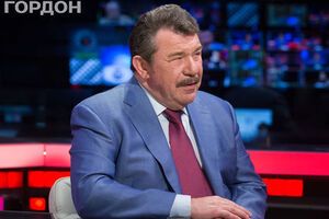 Кузьмук: Военное положение вопросы войны и мира не решит, но страну надо встряхнуть. Люди не понимают, какой угрозе мы подвергаемся