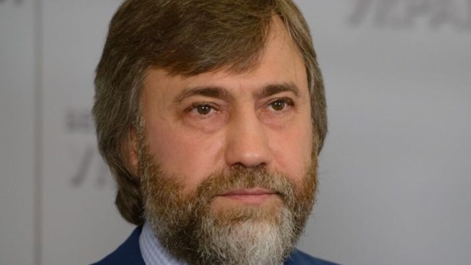 Вадим Новинский: Ни разу Порошенко даже не пытался вести речь о военном положении. Просто рейтинг у него был достаточно высоким