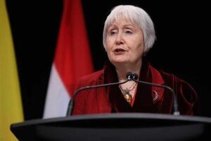 Мун выразила надежду, что Россия прекратит нарушать международное право