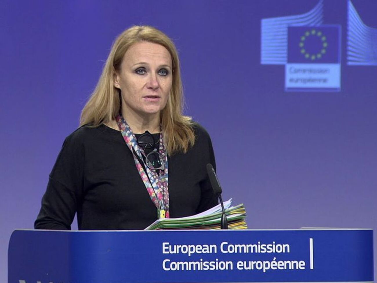 Косьянчич: ЕС тщательно изучит документ о введении военного положения, как только его опубликуют