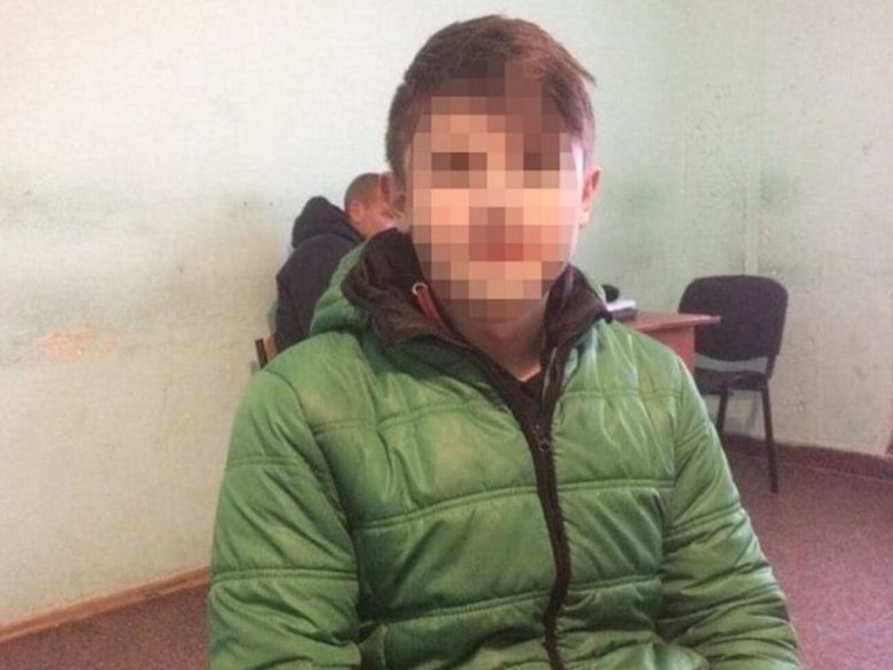 Парня доставили в отделение полиции до выяснения обстоятельств