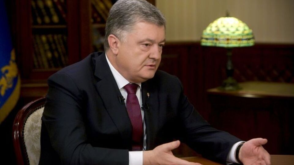 Порошенко: Строк дії воєнного стану буде припинено двадцять, наскільки я розумію, шостого грудня