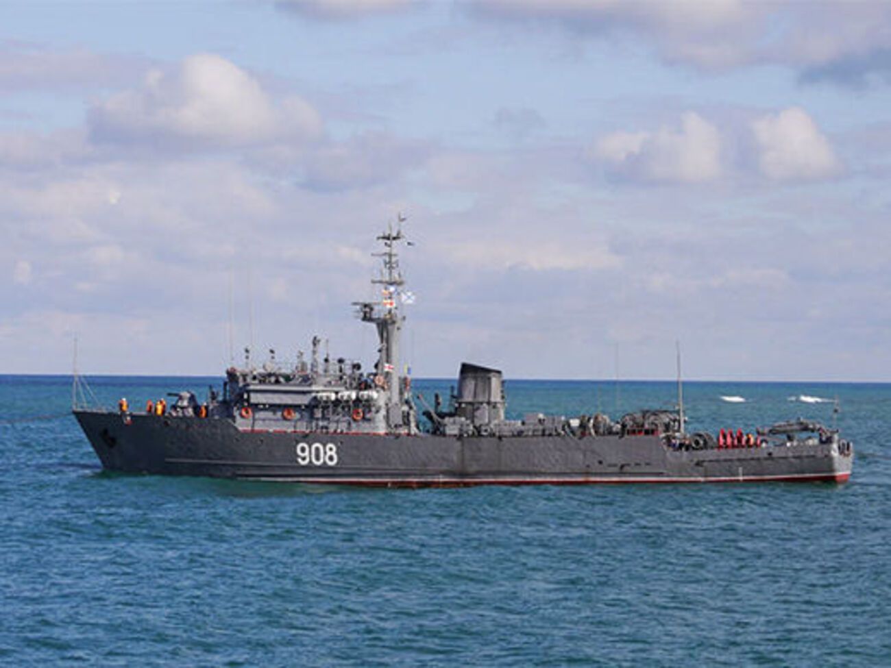 Морський тралер "Віце-адмірал Захар'їн" &ndash; протимінний корабель водотоннажністю 852 тонни