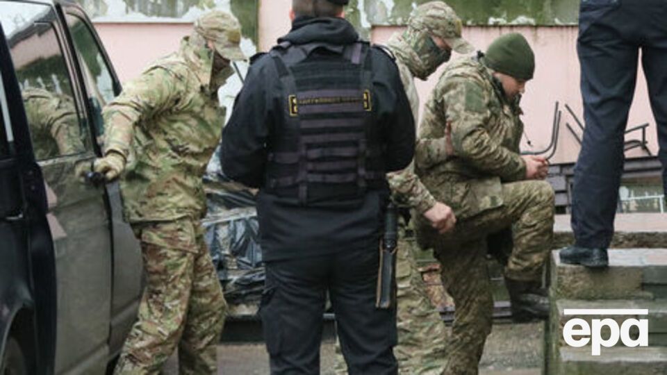 27 вересня кримські "суди" заарештували 15 українських моряків
