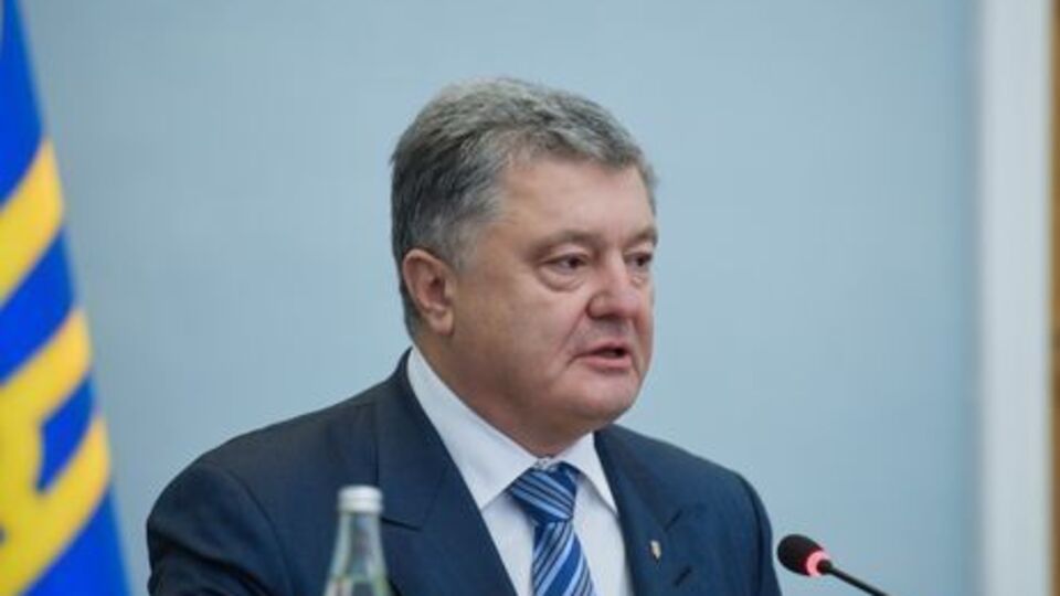 Порошенко: Мы – страна, которая оберегает родную землю, мы ни на кого не нападали