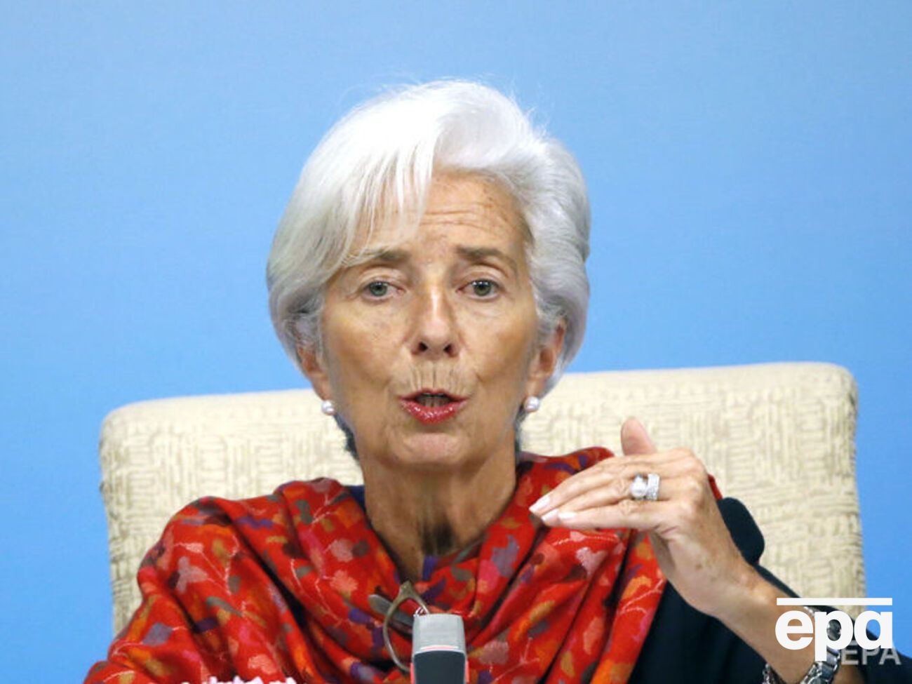 Лагард підкреслила, що провела конструктивну розмову з Порошенком