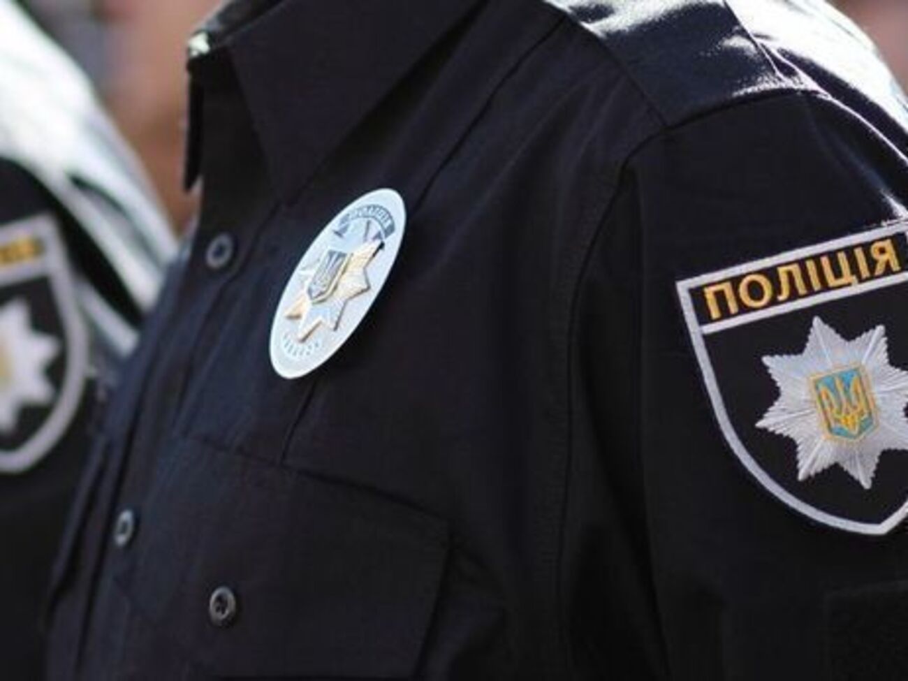 Місцеві жителі повідомили в поліцію, що чули постріли